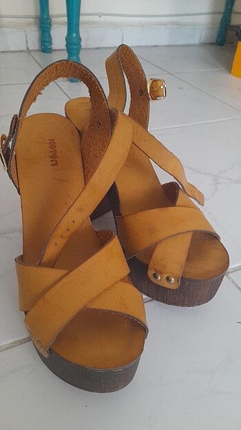 Koton Koton marka platform topuk sandalet 38 numara hiç kullanılmadı