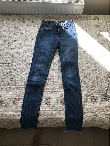 26 Beden Jean addax
