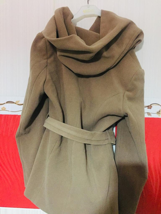 38 Beden Batik marka kaşe kaban