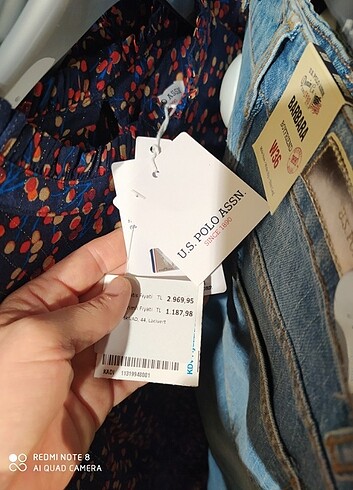l Beden çeşitli Renk Ürün çok güzel ve kaliteli tertemiz sıfır
