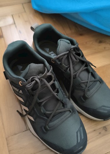 Gri Erkek Spor Ayakkabı Bağcıklı Outdoor sadece bir kez giyildi