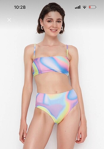 Bikini üstü