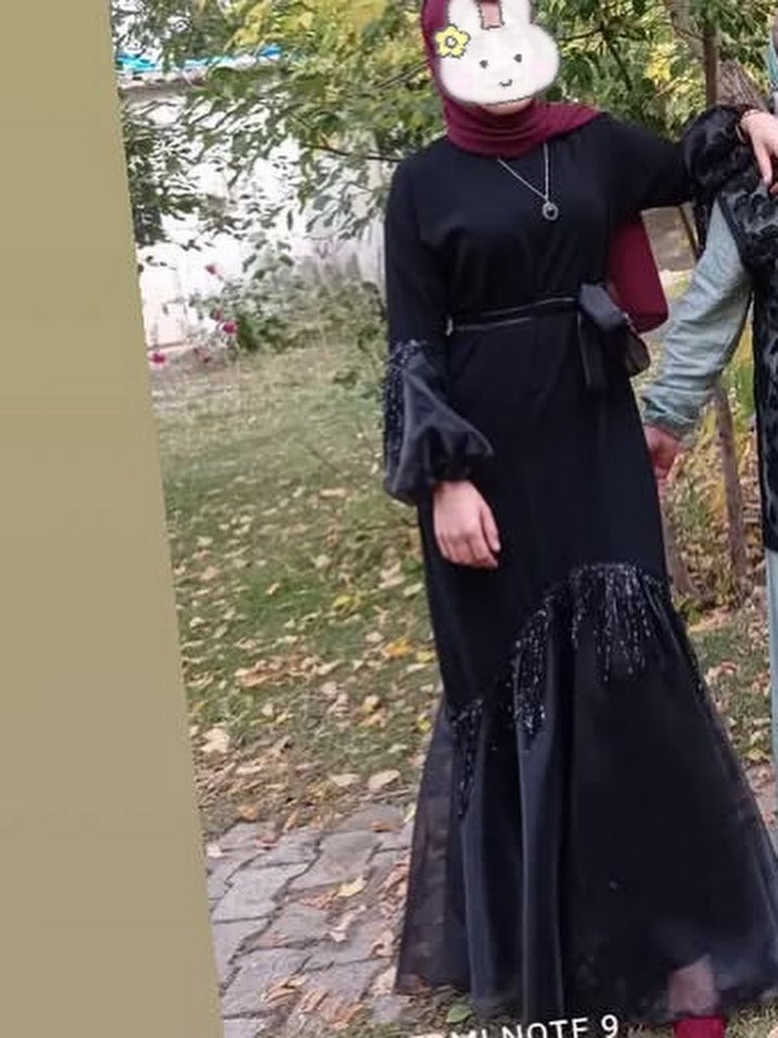 Uzun Siyah Nakışlı Gotik Abiye Elbise - Görsel 2