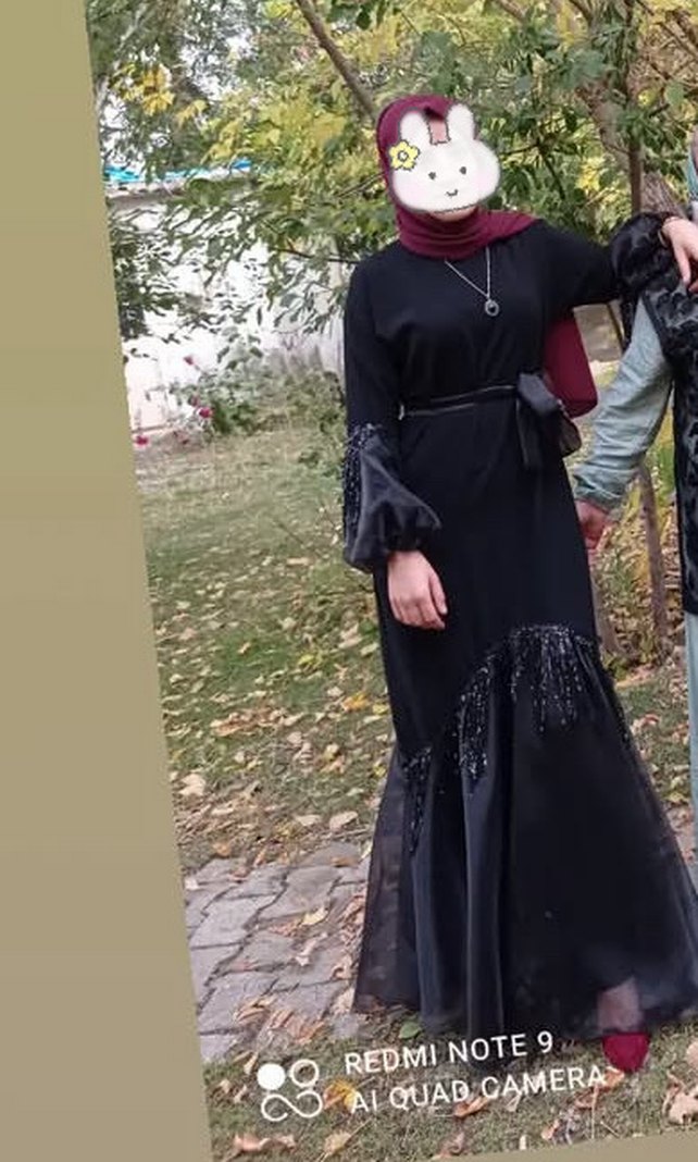 Uzun Siyah Nakışlı Gotik Abiye Elbise - Görsel 3