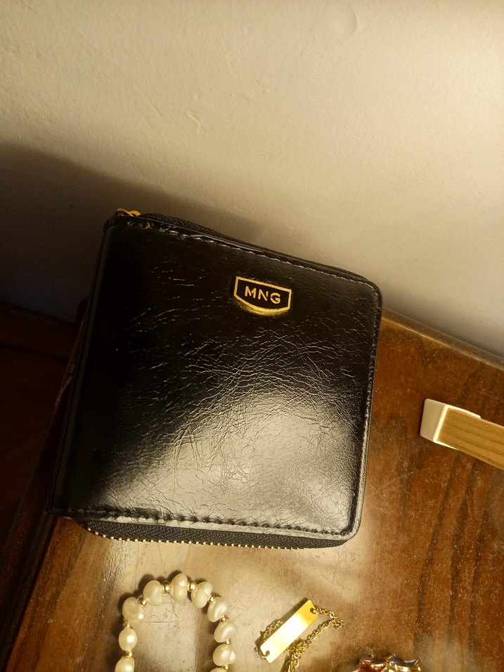 MANGO Siyah Deri Fermuarlı Kadın Cüzdanı - Görsel 2