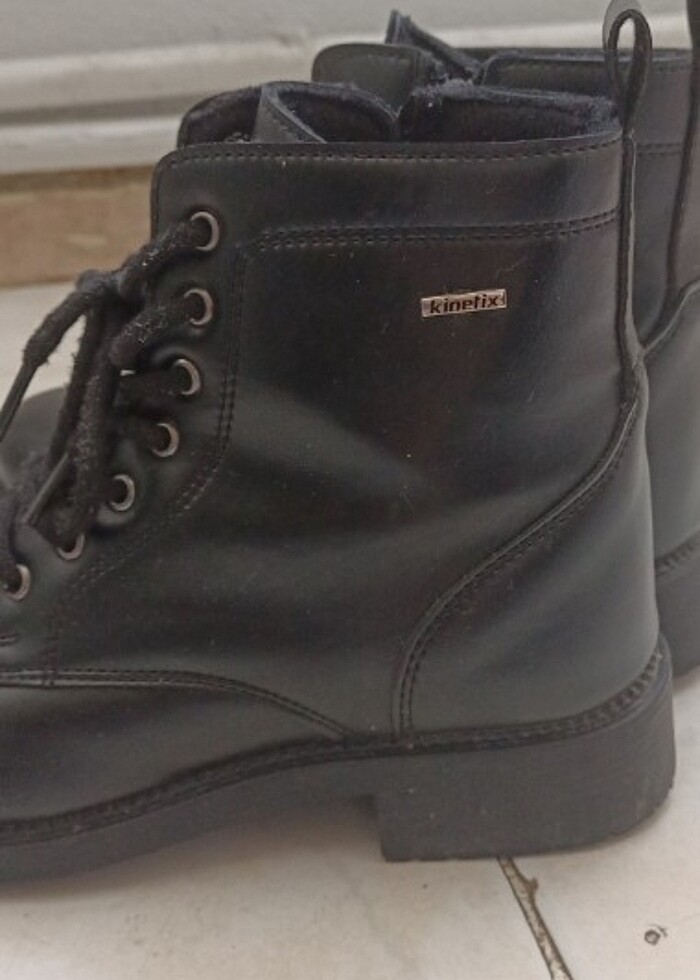 Siyah bot - Görsel 5