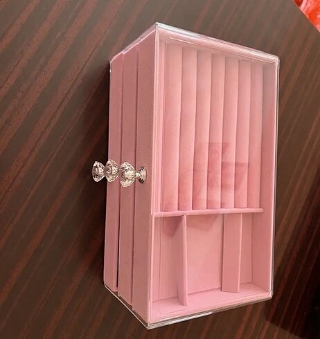 Beden ÜÇ KATLI KADİFE TAKI KUTUSU