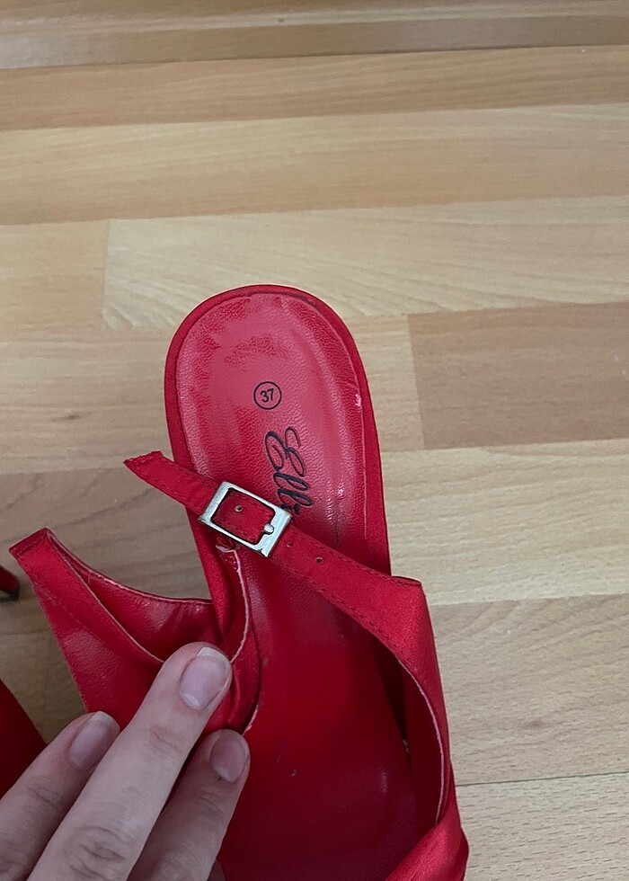 Saten kırmızı ayakkabı hiç kullanılmadı - Görsel 4