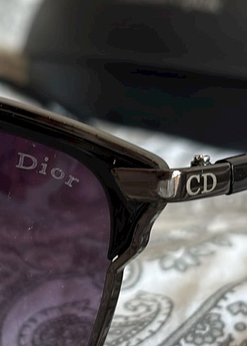 Dior