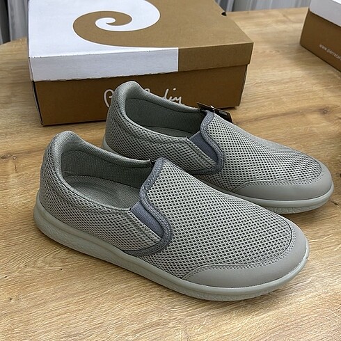 43 Beden Etiketli pierre cardin ayakkabı