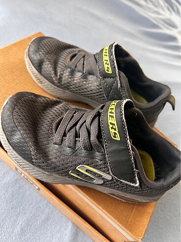 28 Beden Skechers çocuk spor ayakkabı