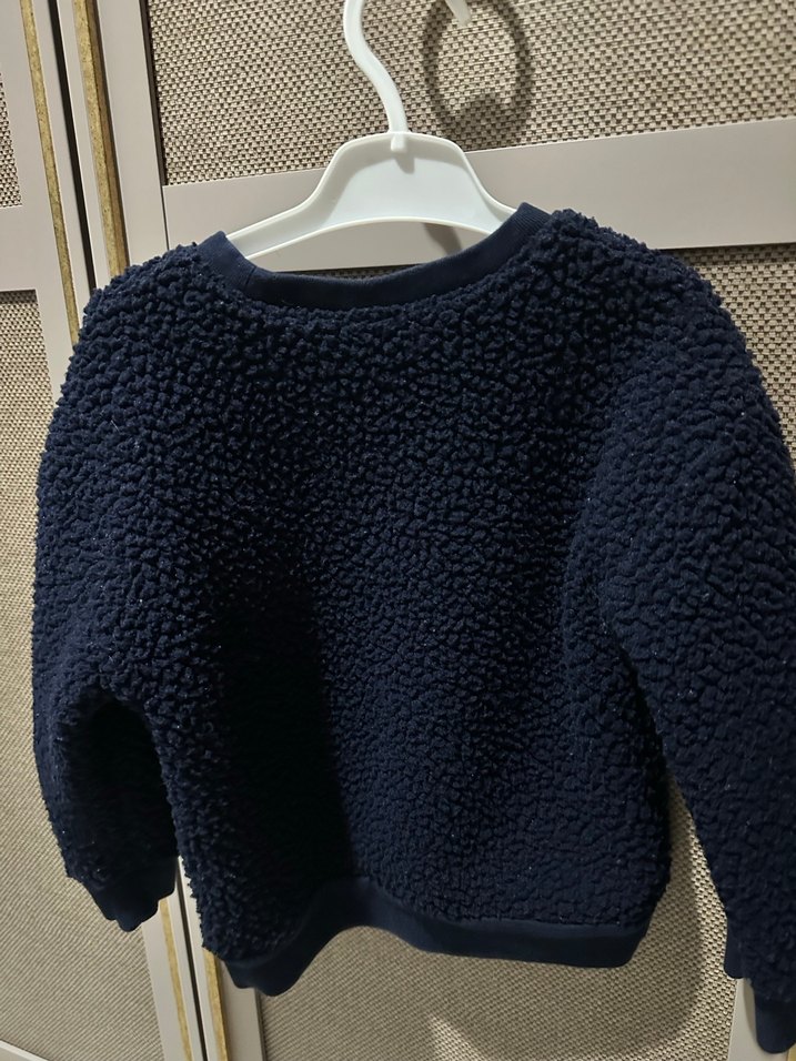 GAP Erkek Çocuk Lacivert Nakışlı Sweatshirt - Görsel 3