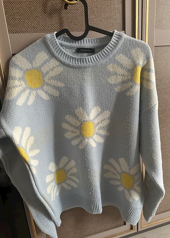 Gri Çiçek Desenli Örgü Kadın Kazak - Görsel 2