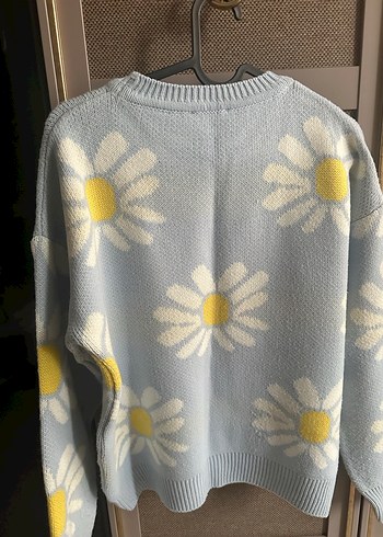 Gri Çiçek Desenli Örgü Kadın Kazak - Görsel 3