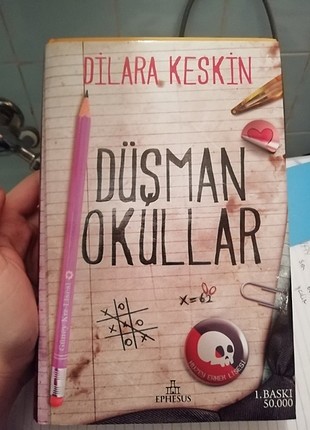 DÜŞMAN OKULLAR