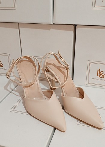 Diğer Bej Stiletto Topuklu Kadın Ayakkabı