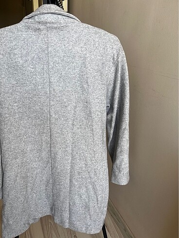 Zara pardesü hırka kalınlığında - Görsel 3