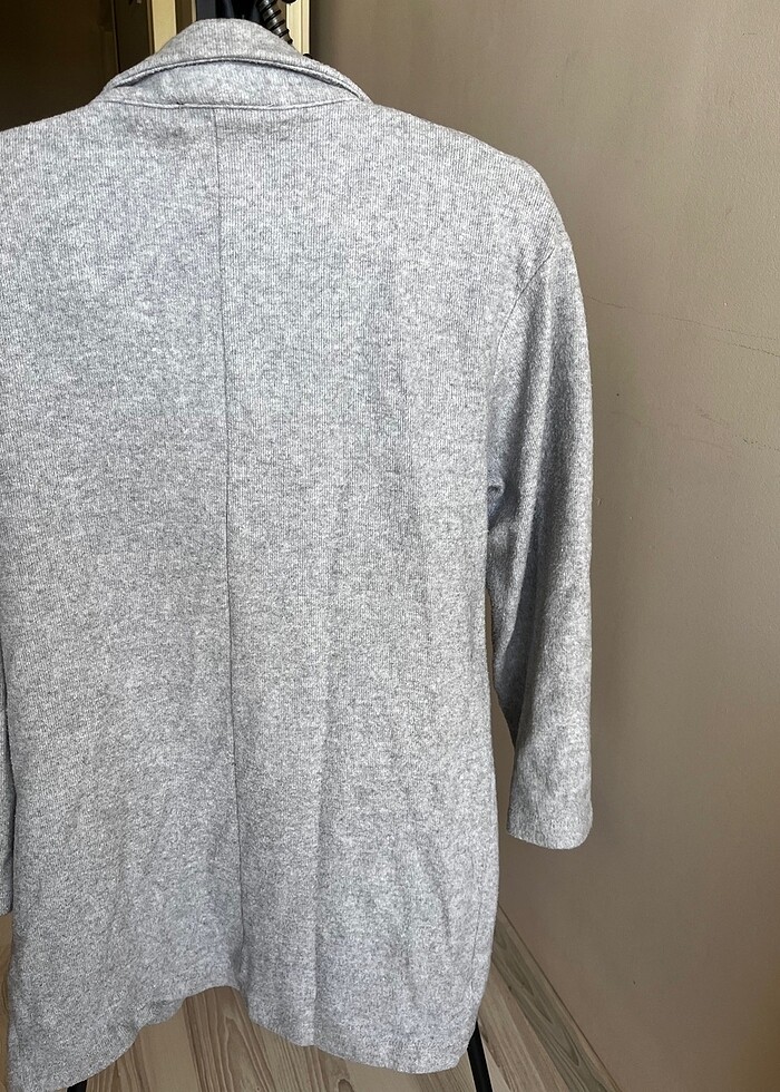 Zara pardesü hırka kalınlığında - Görsel 3