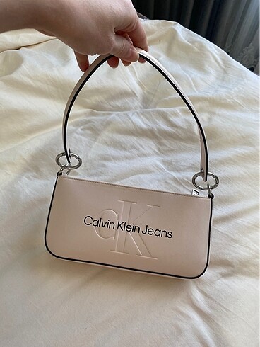 Calvin Klein çanta