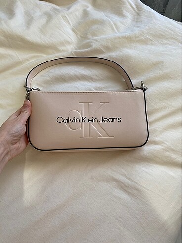 Beden ten rengi Renk Calvin Klein çanta