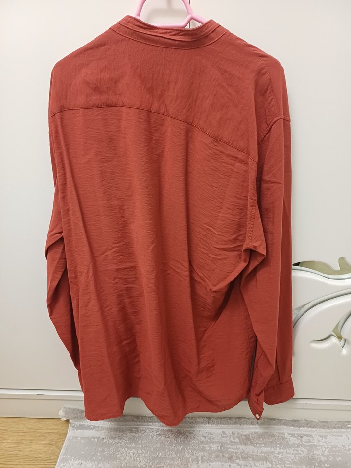 Kırmızı Bol Kesim Uzun Kollu Keten Gömlek - Görsel 2