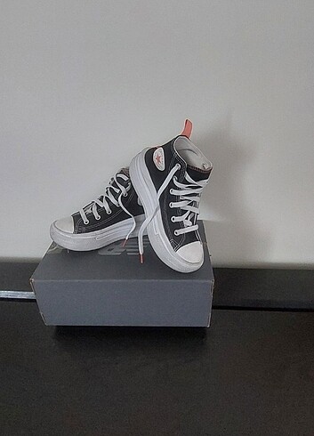 33 Beden siyah Renk Converse
