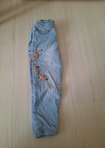 Nakışlı Mavi Kız Kot Pantolon
