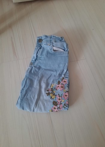 Civil Nakışlı Mavi Kız Kot Pantolon