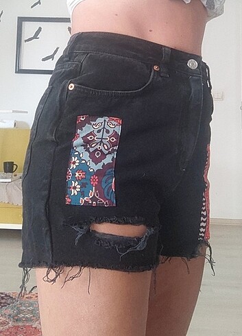 Patchwork desenli siyah mom şort 