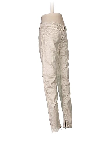 Guess Guess Düz Kesim %70 İndirimli.