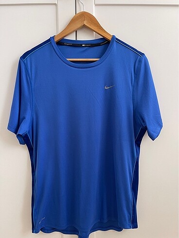 l Beden Nike dri fit tişört spor için