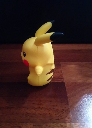  Pokemon Pikachu