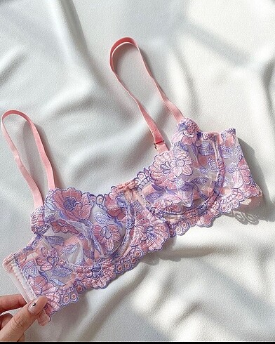 Victoria s Secret Fiery Bralet takım ????