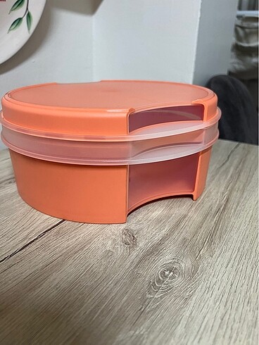 Tupperware kurabiye kabı