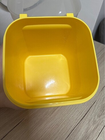 Beden Tupperware kare saklama kabı