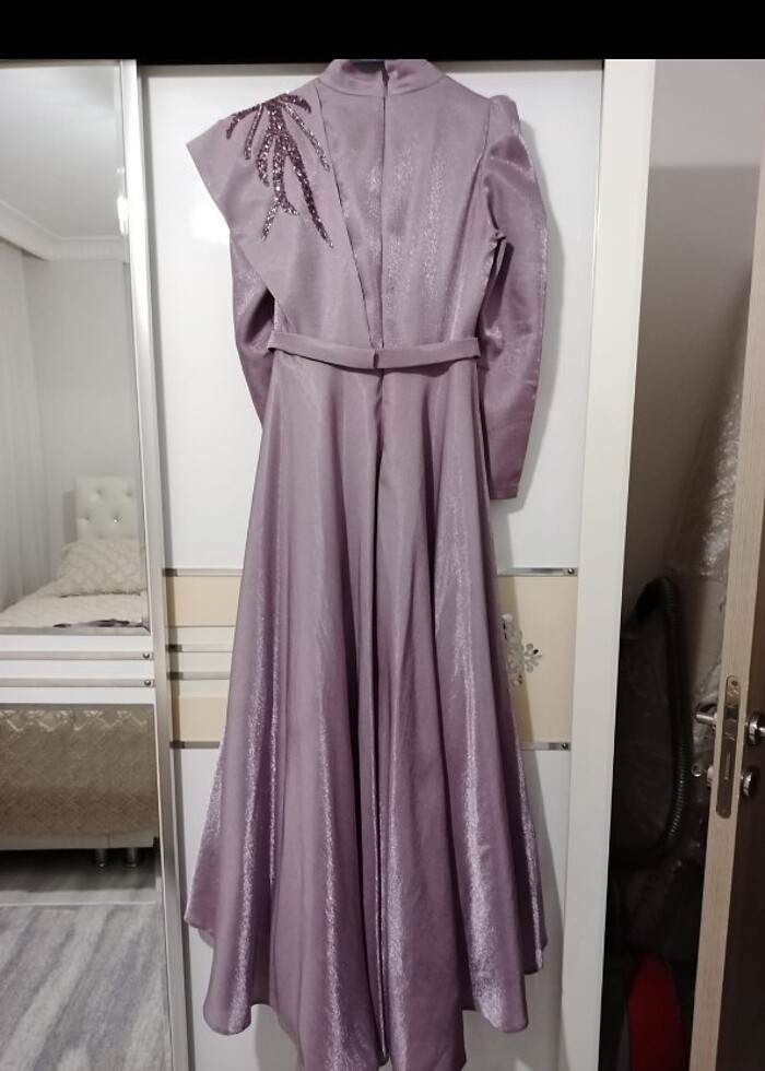 38 beden Lila renk abiye 1 kez giyildi - Görsel 2