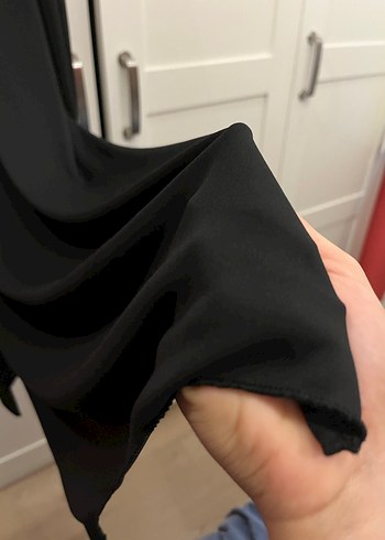 Siyah Uzun Kolsuz Yüksek Yakalı Elbise - Görsel 6