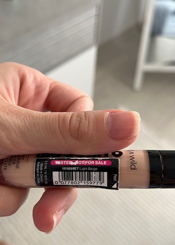 Wet n Wild Incognito Kapatıcı - Bej - Görsel 2