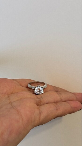  Beden beyaz Renk Tiffany & co gumus yuzuk