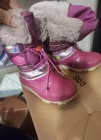 30 Beden 30 numara kiz cocuk bot