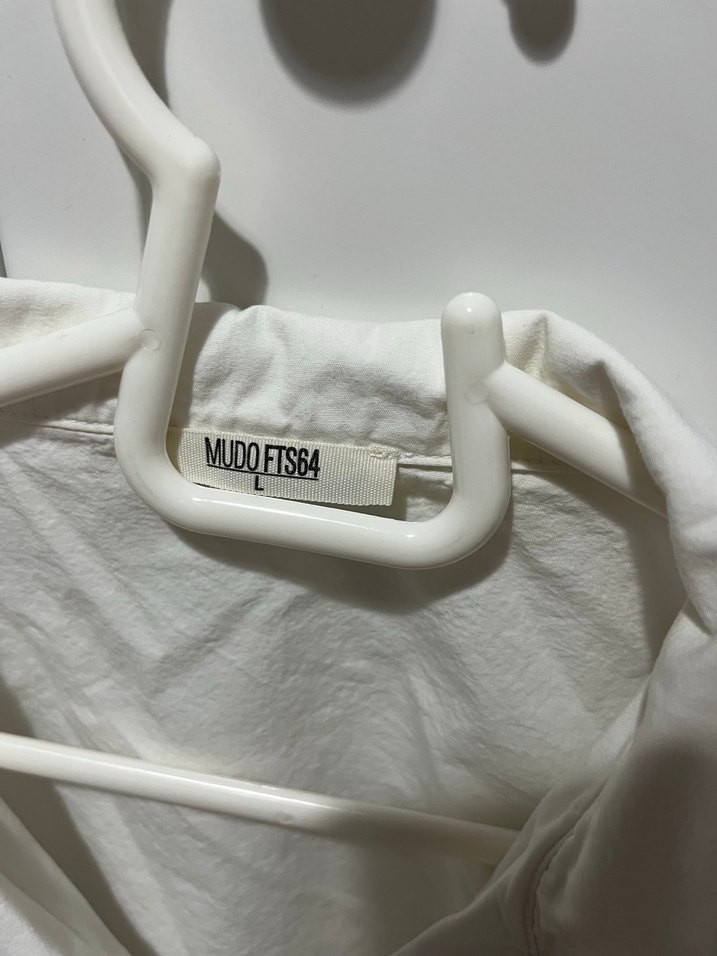 Düğmeli Beyaz Kısa Kollu Keten Gömlek - Görsel 4