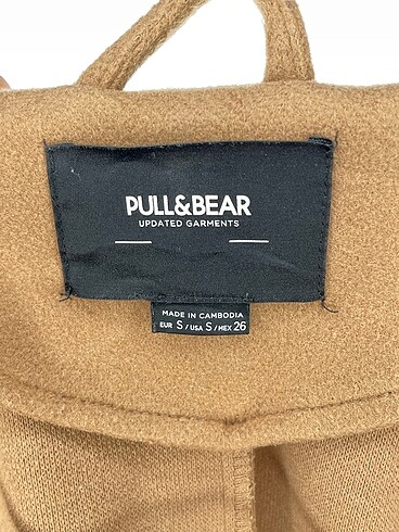 s Beden çeşitli Renk Pull and Bear Kaban %70 İndirimli.