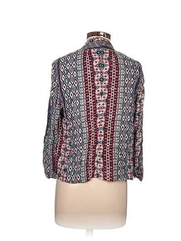 m Beden Bershka Hırka %70 İndirimli.