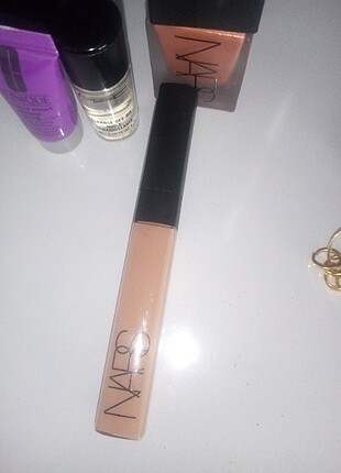 Nars Concealer 