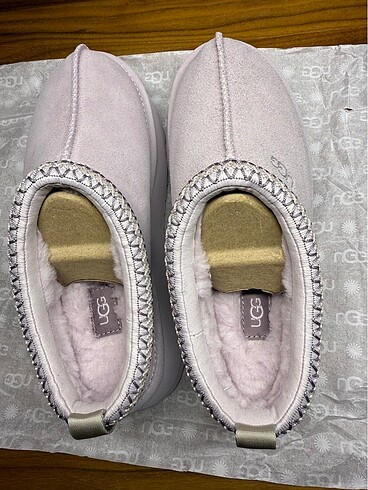 Lila rengi Ugg tazz terlik
