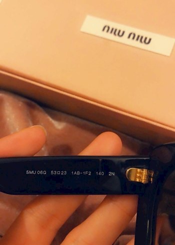 Beden Miu Miu Güneş Gözlük