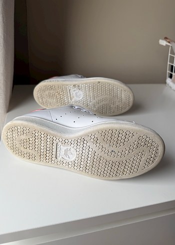 36,5 Beden Adidas Stan Smith ayakkabı