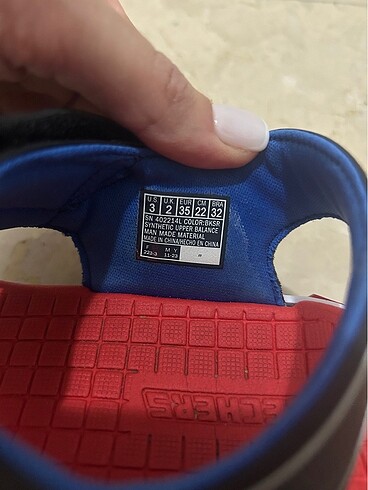 Skechers Skechers sandalet 35 numara yurtdışından geldi