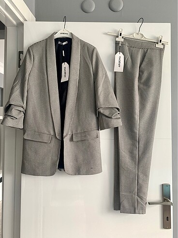 Enfes kalitede ikili blazer takım
