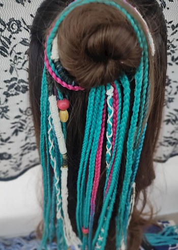 Renkli Püsküllü Bohem Örgülü Saç Aksesuarı - Görsel 20